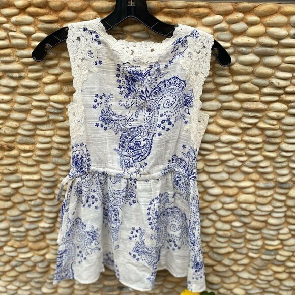 CAbi VERANDA SLEEVELESS TOP/TANK/BLOUSE BLUE/WHITE PAISLEY FLORAL LACE XS NBW - Picture 6 of 10